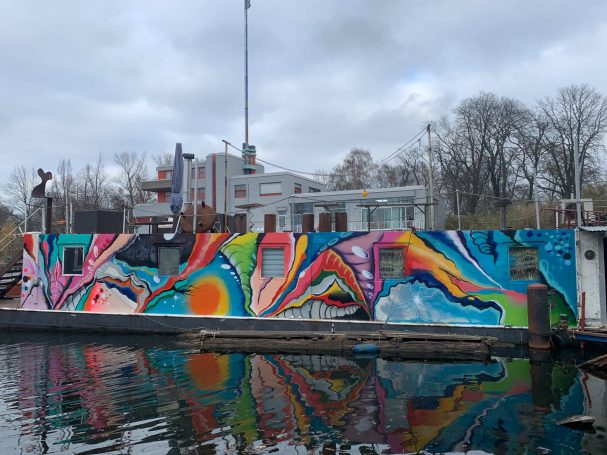 The Magic Hausboot